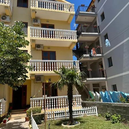 Apartament Velipoje Lägenhet *